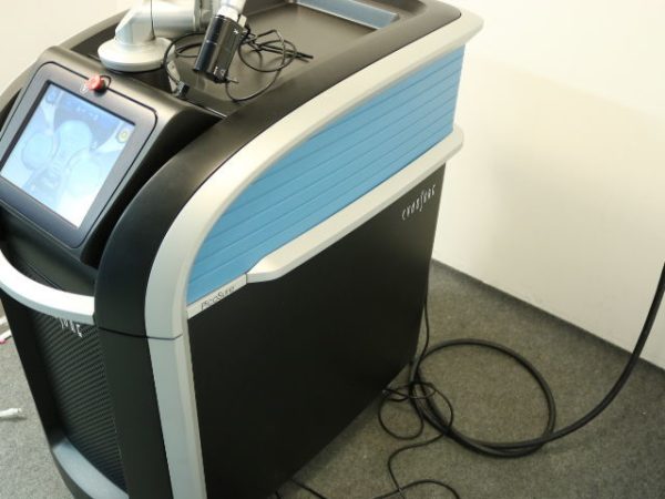 2015 CYNOSURE PICOSURE 755 + 532 PICO LASER - Image 2